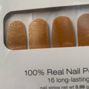 Gold Rule gold glitter dry nail polish strip by ColorStreet